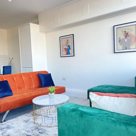 1 Bedroom Apartment - Flitwick - Contractor Friendly - Tourist Ready - Full Kitchen - Wifi - Smart Tv - Sofa Bed - Free Parking - Ideal For Short Or Long Stays Eksteriør bilde