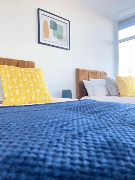 1 Bedroom Apartment - Flitwick - Contractor Friendly - Tourist Ready - Full Kitchen - Wifi - Smart Tv - Sofa Bed - Free Parking - Ideal For Short Or Long Stays Eksteriør bilde